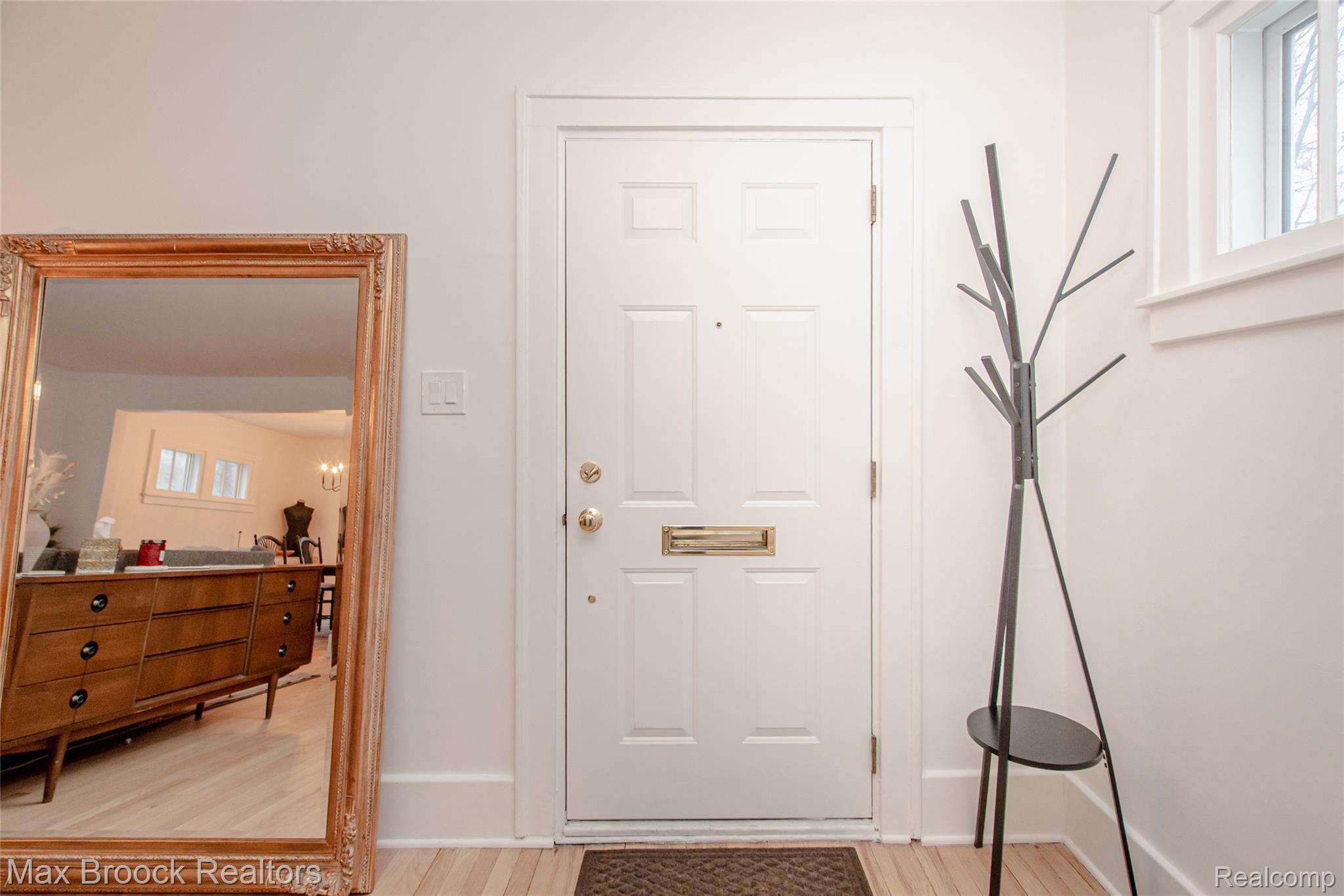 1100 N Altadena Avenue