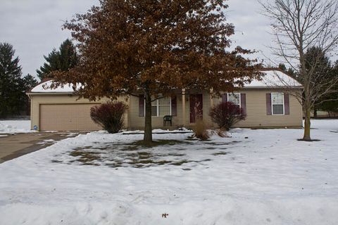 Photo of 115 Dogwood Circle, Dowagiac City, MI 49047 (MLS # 69025061888)