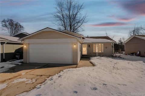 715 Woodingham Avenue Waterford Charter Township MI 48328