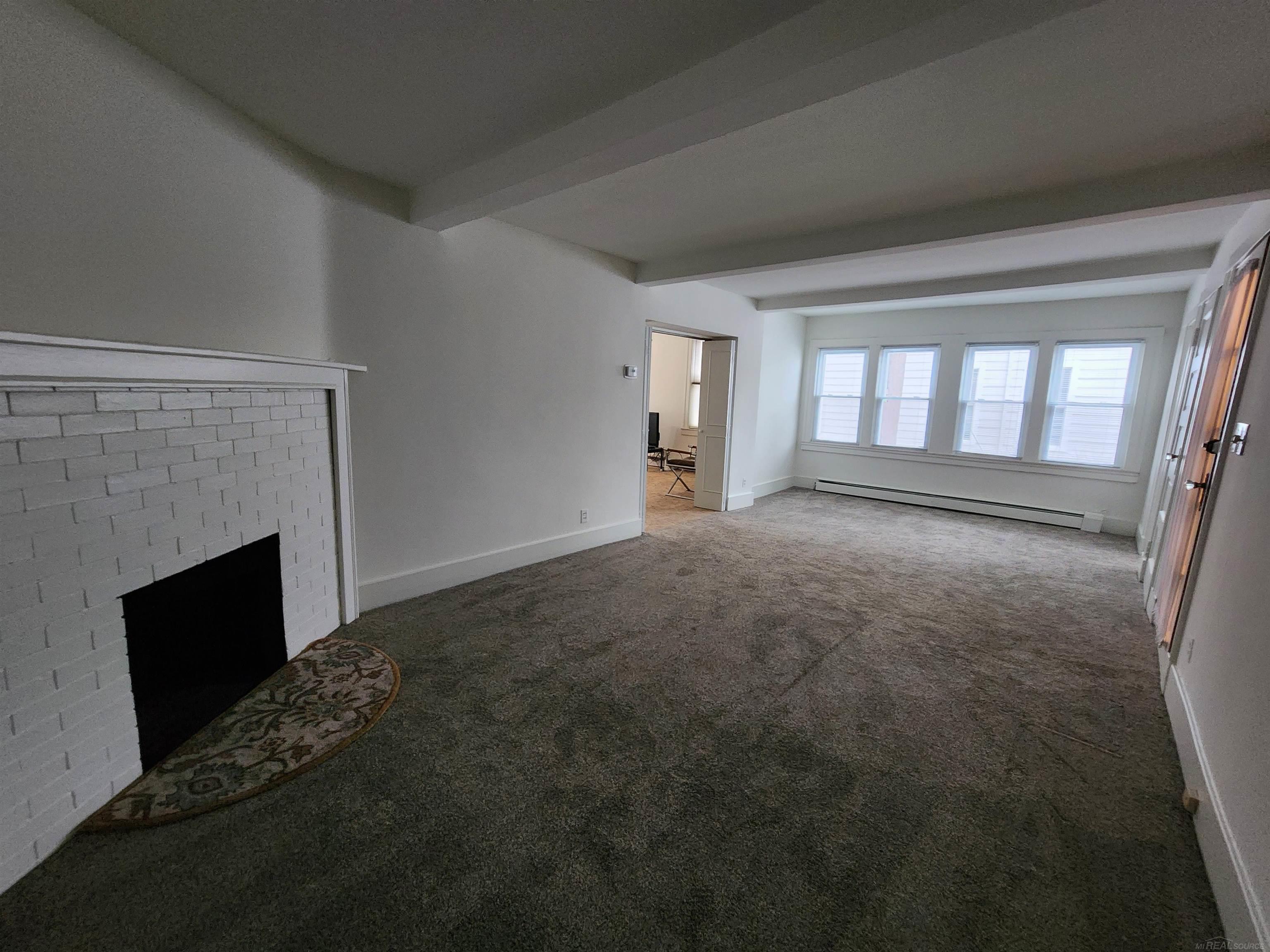 295 Rivard Boulevard