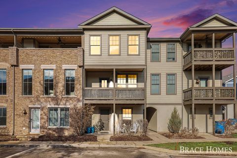 2074 Celadon Drive NE Grand Rapids Charter Township MI 49525