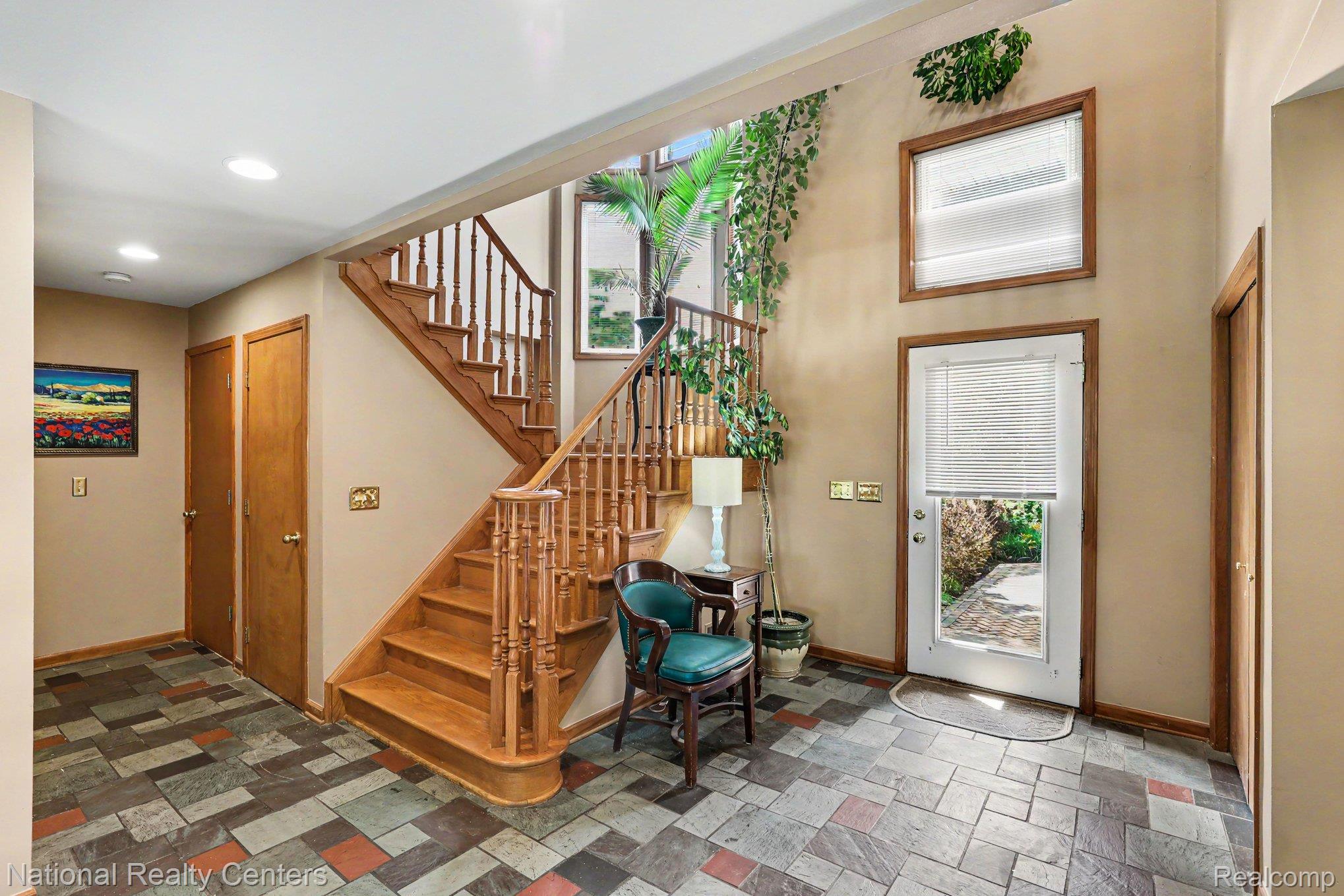 10368 Saint John Drive