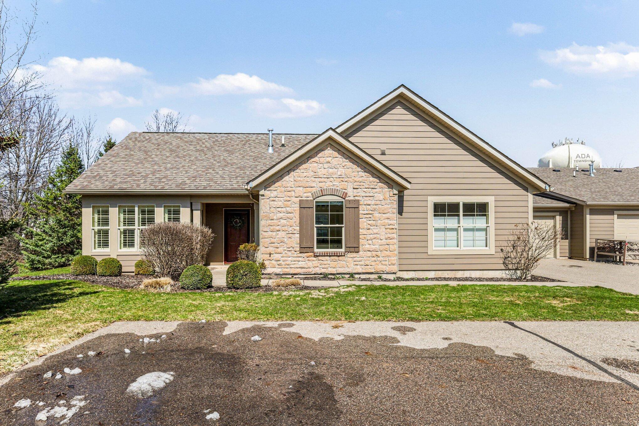 955 Bridge Walk Court SE