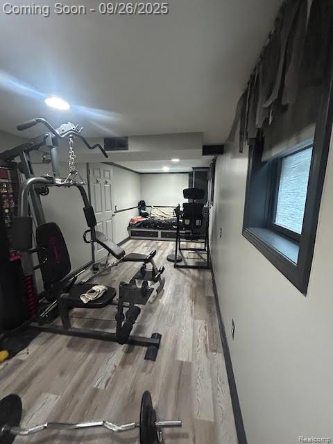 Madison Heights City, Michigan 48071, United States, 3 Bedrooms Bedrooms, ,2 BathroomsBathrooms,Residential,Pending,215485