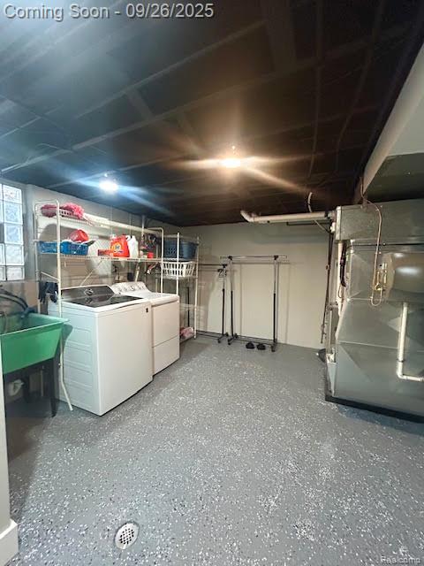 Madison Heights City, Michigan 48071, United States, 3 Bedrooms Bedrooms, ,2 BathroomsBathrooms,Residential,Pending,215485