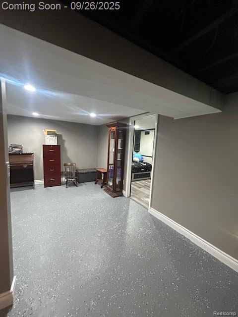 Madison Heights City, Michigan 48071, United States, 3 Bedrooms Bedrooms, ,2 BathroomsBathrooms,Residential,Pending,215485