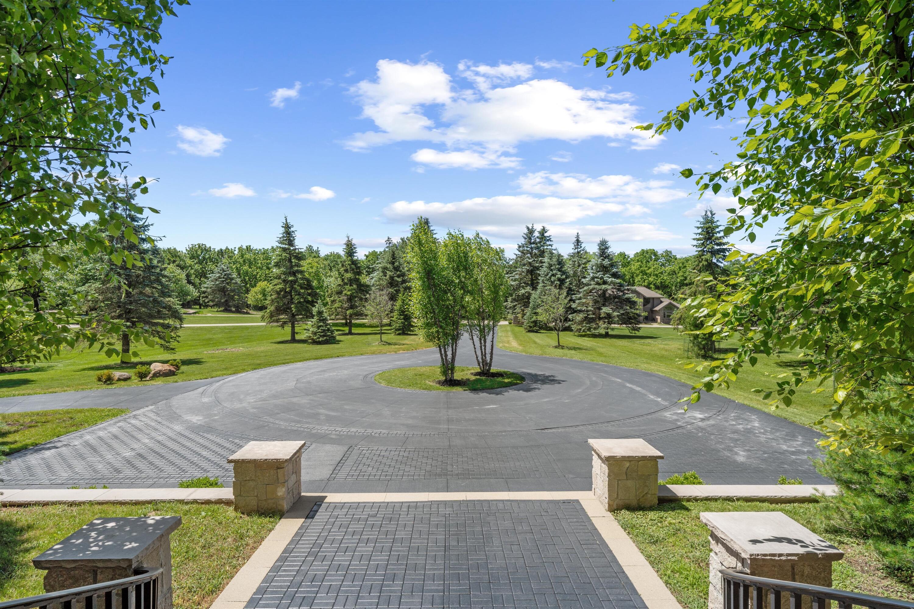 5636 Meadow Lane