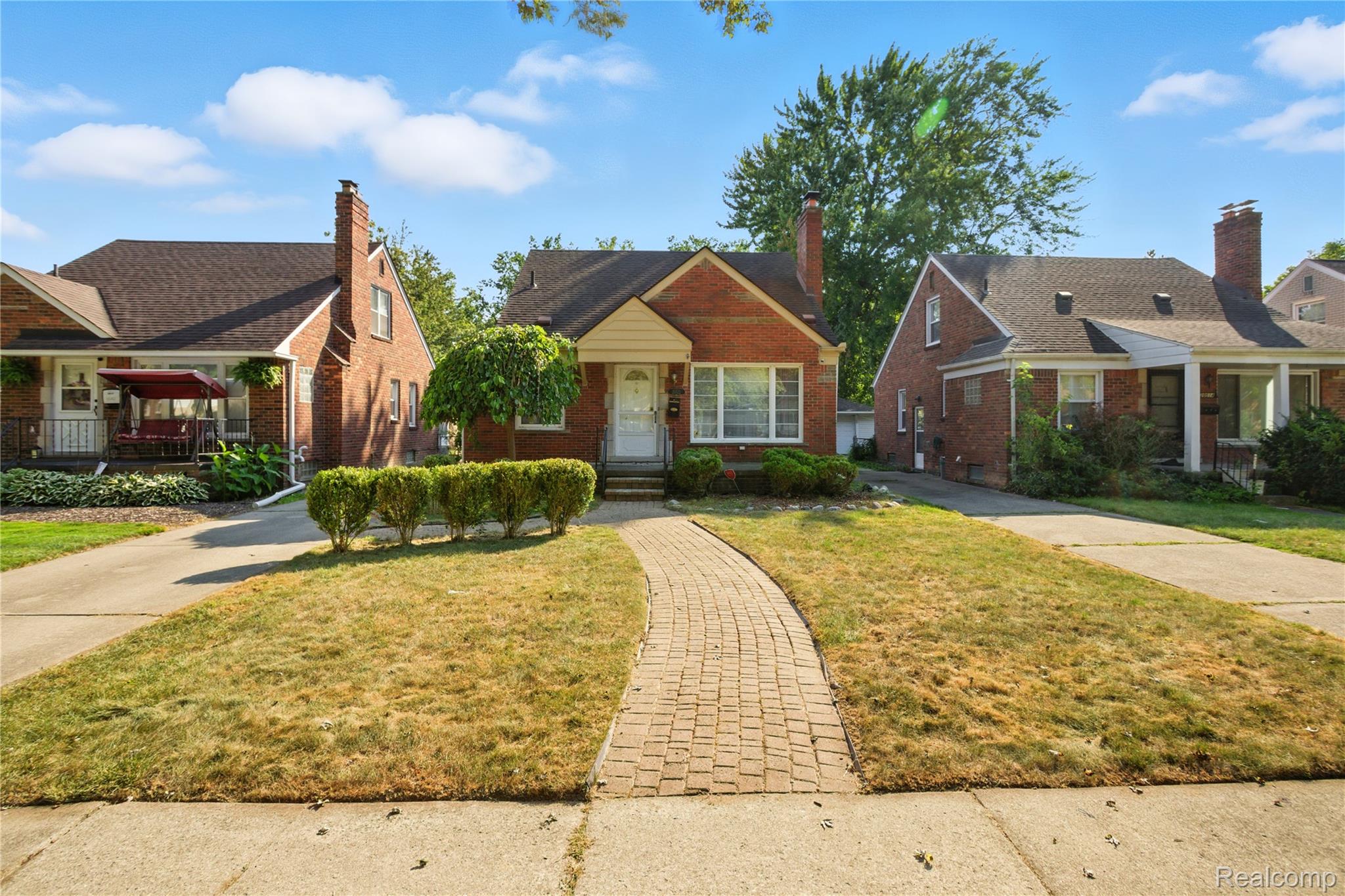 20522 Woodmont Street