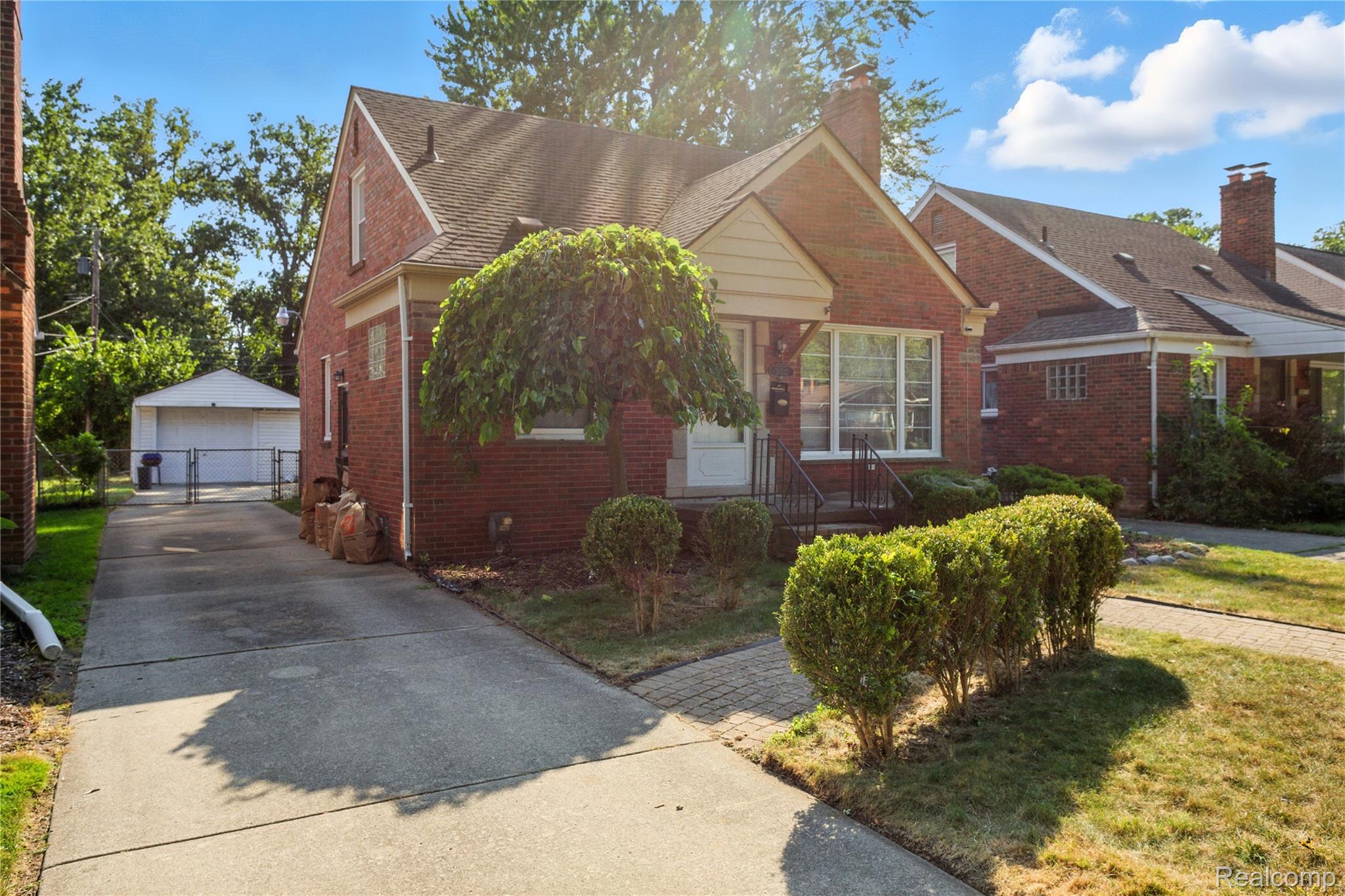 20522 Woodmont Street