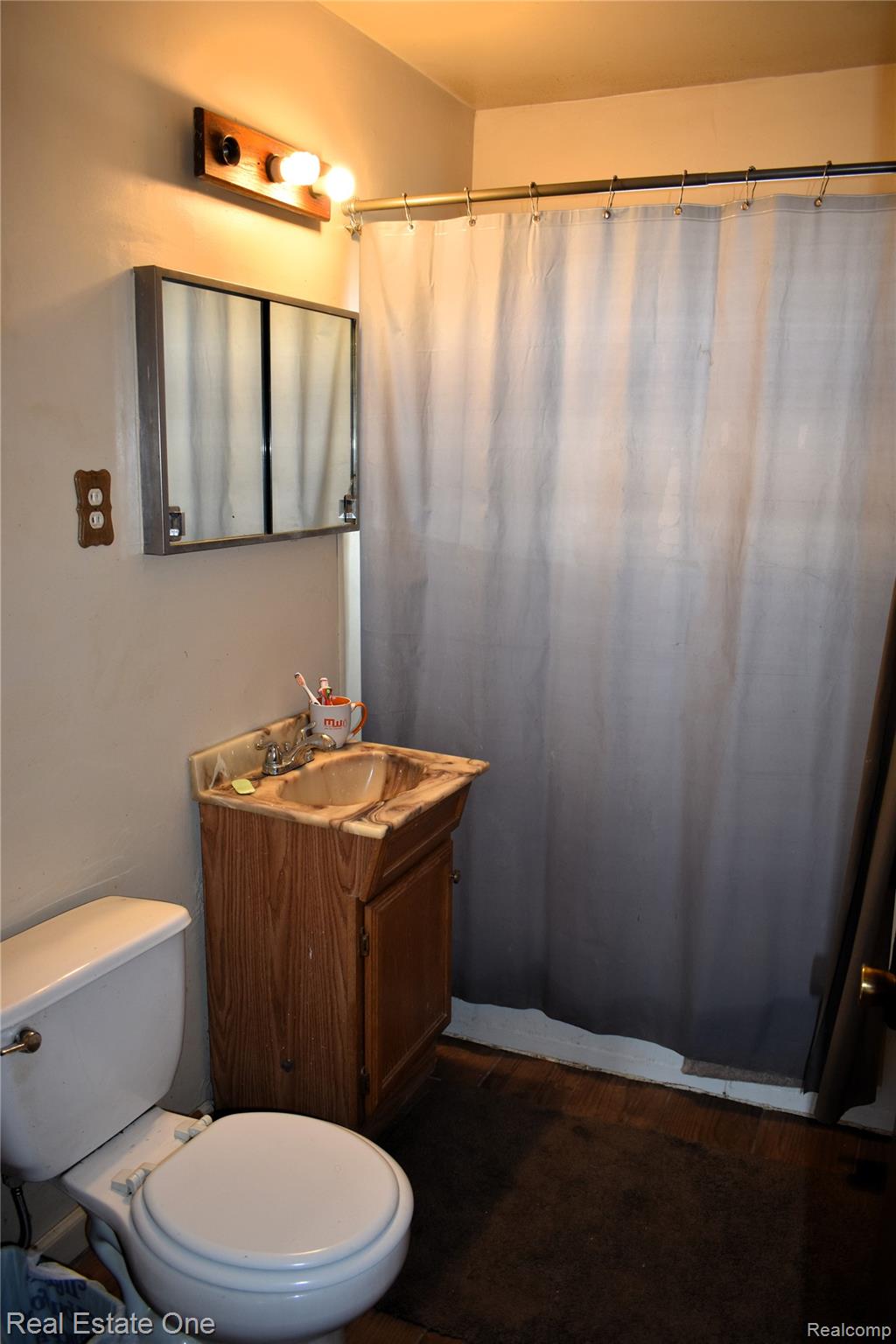 11327 Sherman Avenue