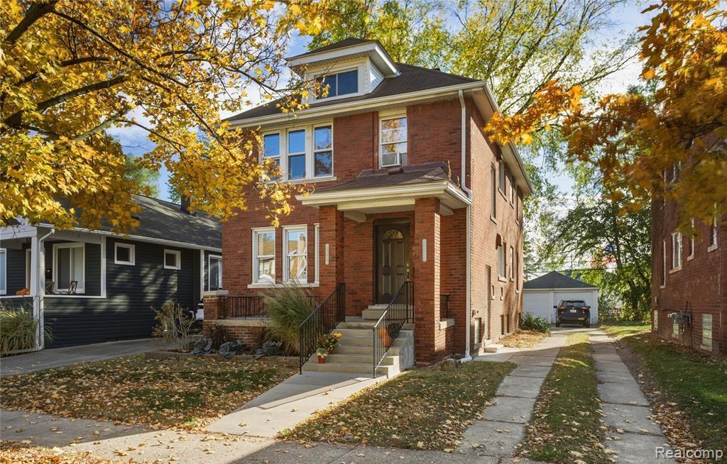 240 E Marshall Street