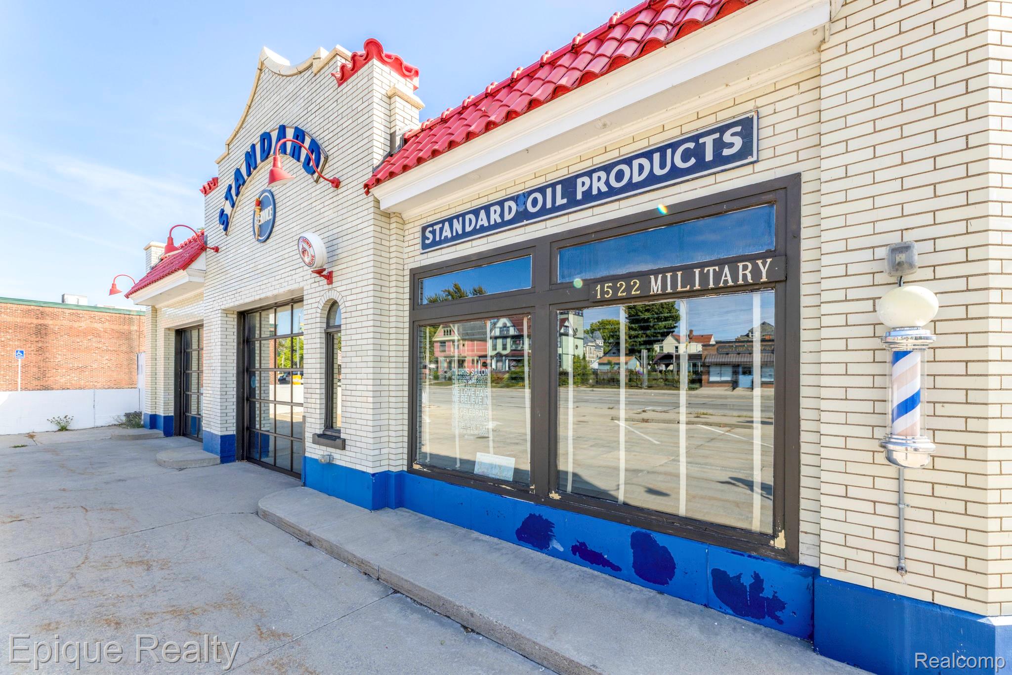 1522 Military Street