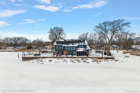 28020 Moran Street Harrison Charter Township MI 48045