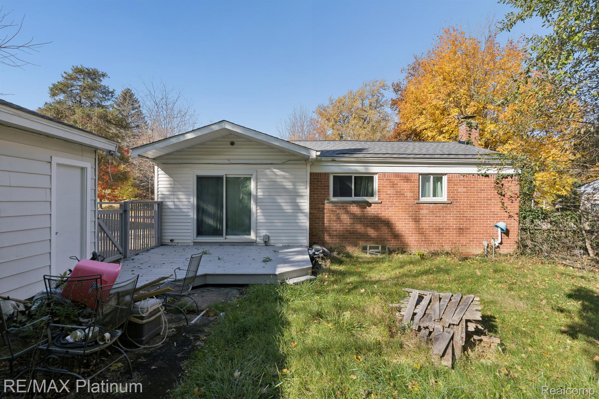 1149 Parallel Street