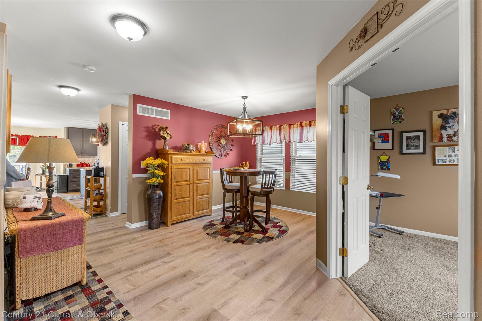 1260 Daisy Lane