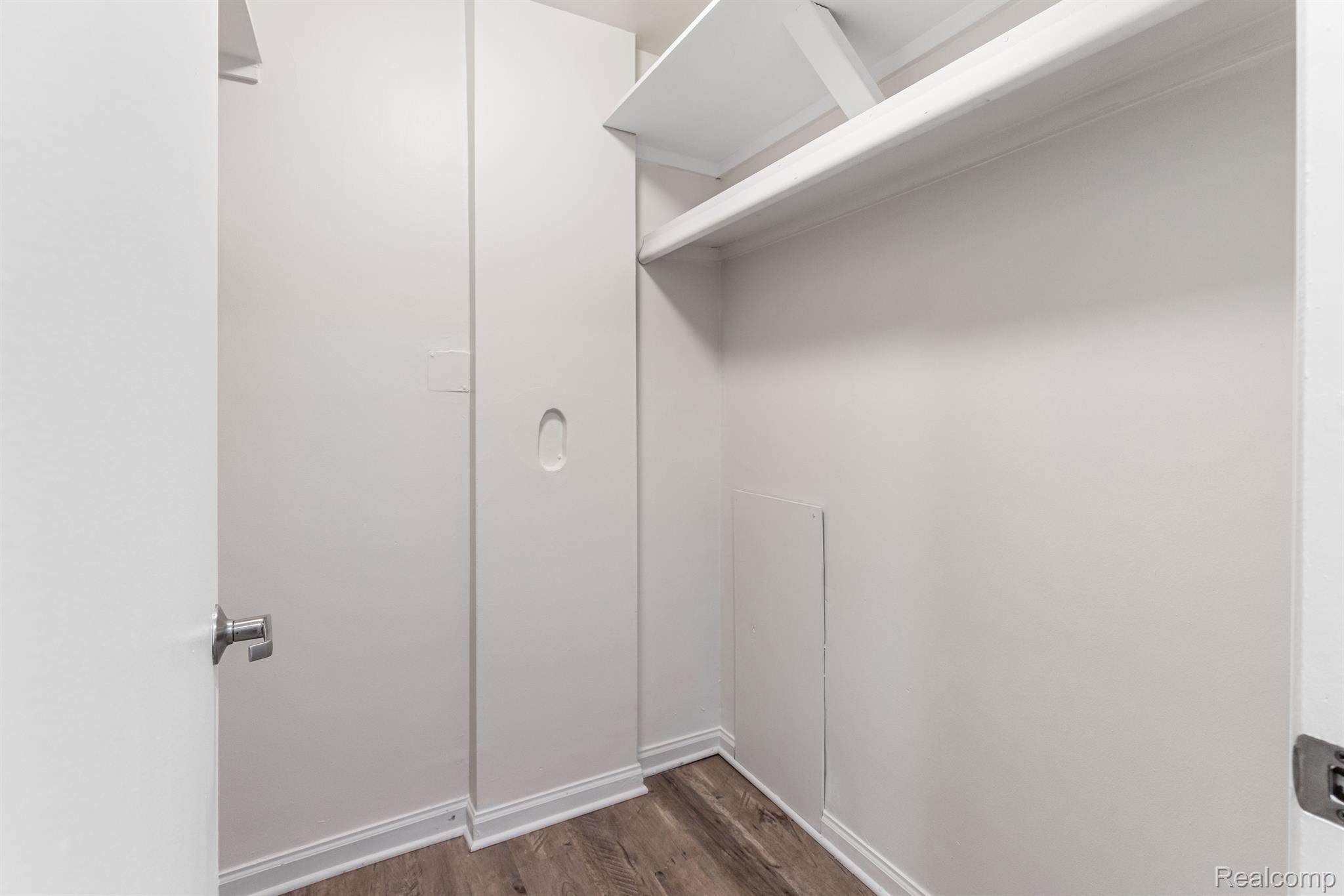 Detroit, Michigan 48202, United States, 1 Bedroom Bedrooms, ,1 BathroomBathrooms,Residential,Active,36739