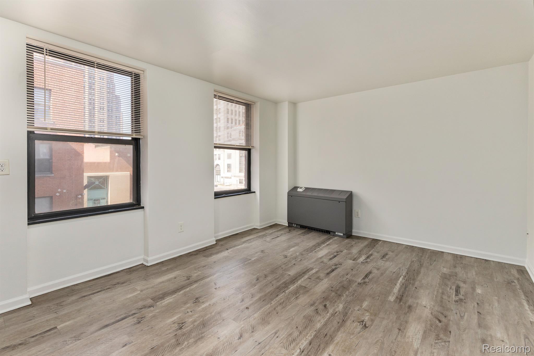 Detroit, Michigan 48202, United States, 1 Bedroom Bedrooms, ,1 BathroomBathrooms,Residential,Active,36739