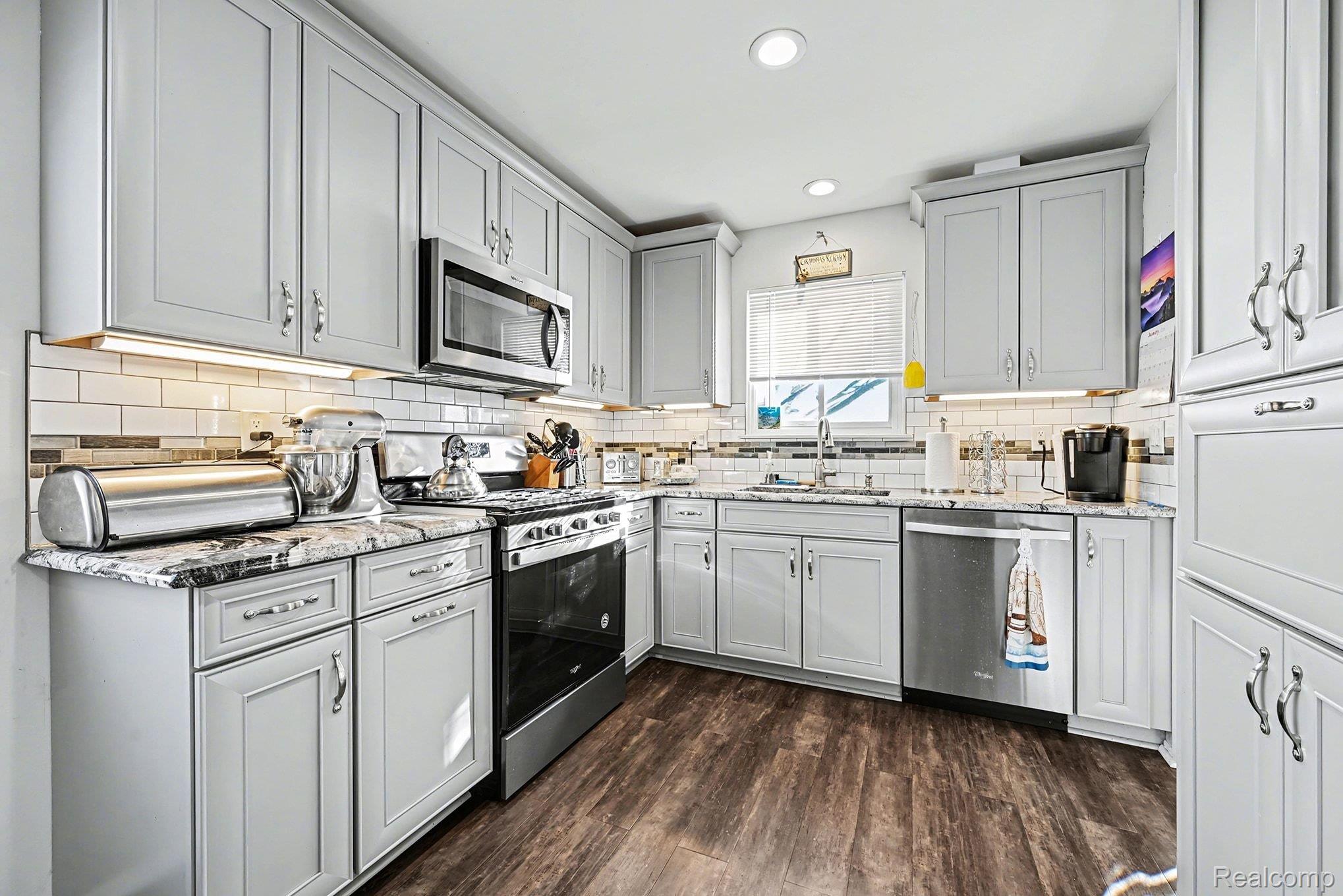 35340 Schoolcraft Road