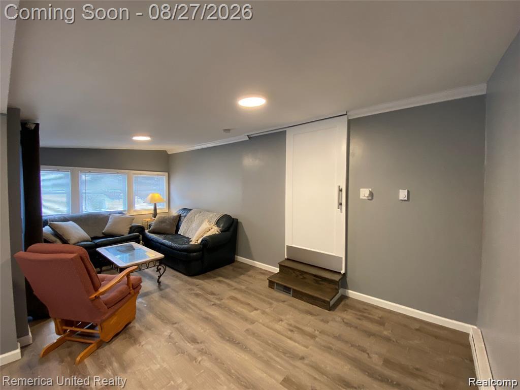 679 MENOMINEE Drive