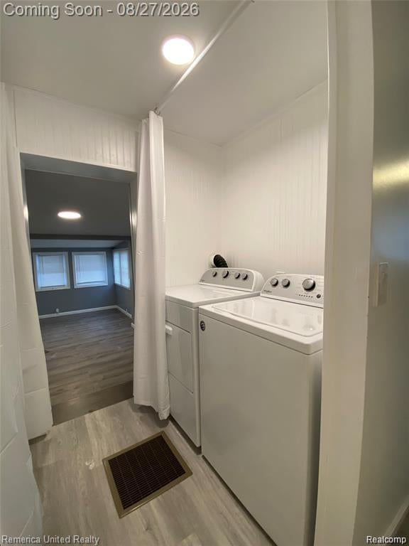 679 MENOMINEE Drive