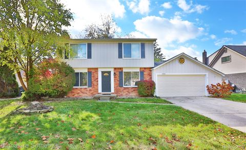 2584 Coral Drive Troy City MI 48085