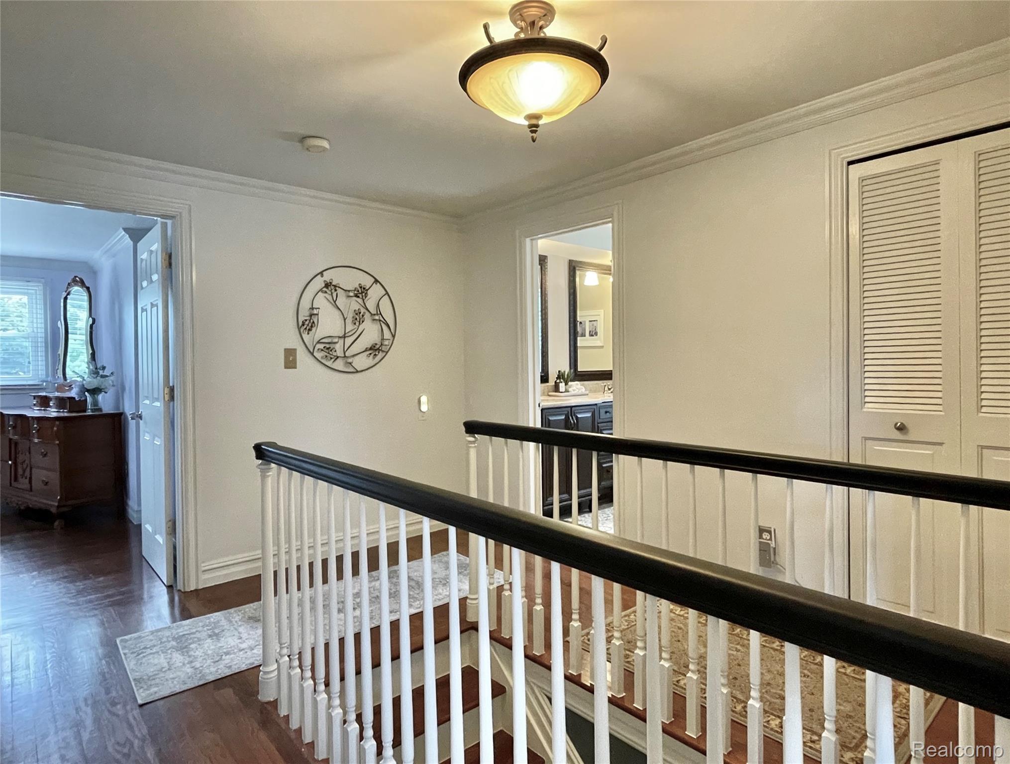 Oakland Charter Township, Michigan 48306, United States, 4 Bedrooms Bedrooms, ,4 BathroomsBathrooms,Residential,Pending,195968