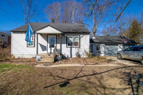 8080 Wayne Road Romulus City MI 48174