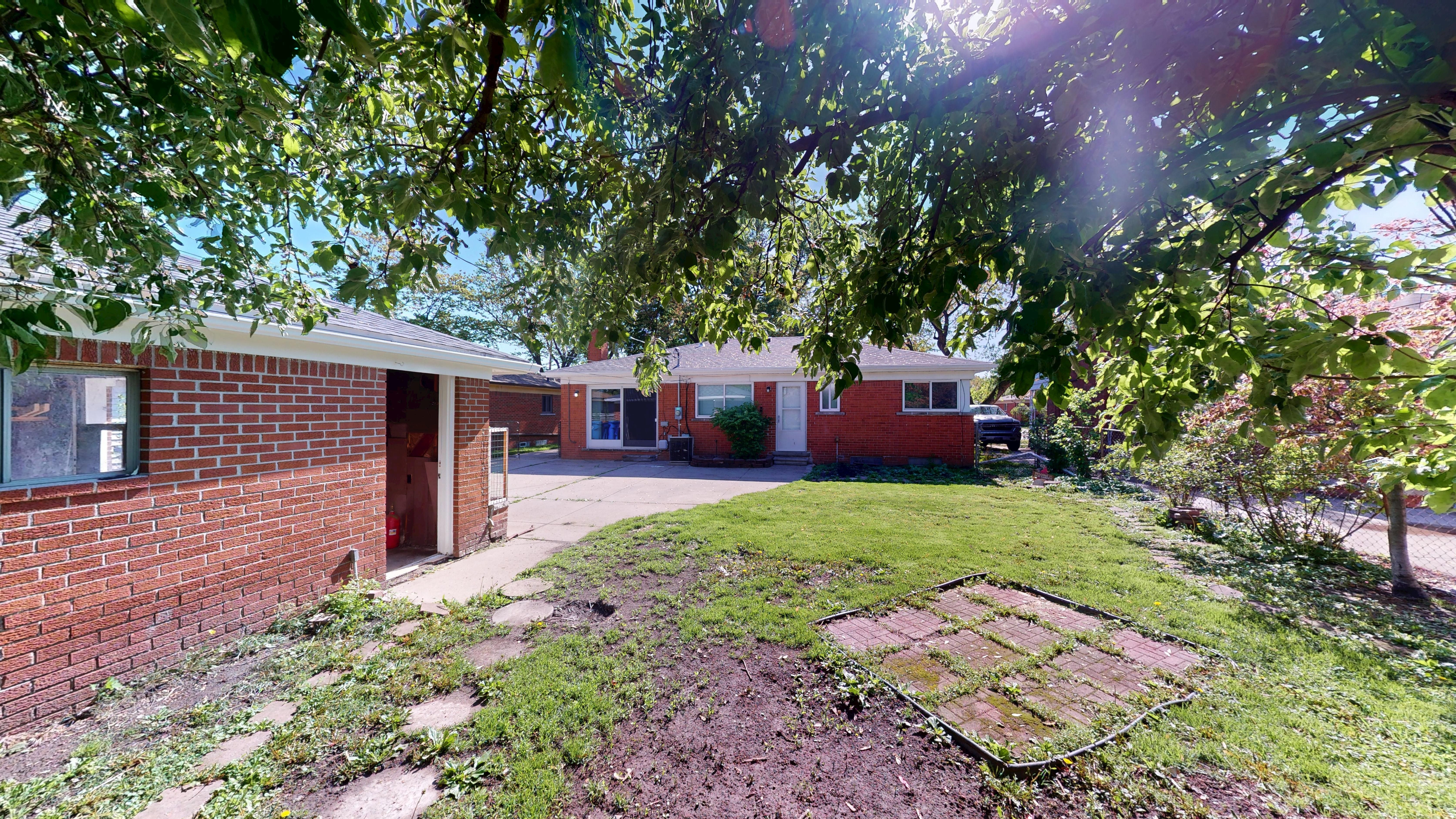 Warren City, Michigan 48089, United States, 3 Bedrooms Bedrooms, ,2 BathroomsBathrooms,Residential,Pending,133267