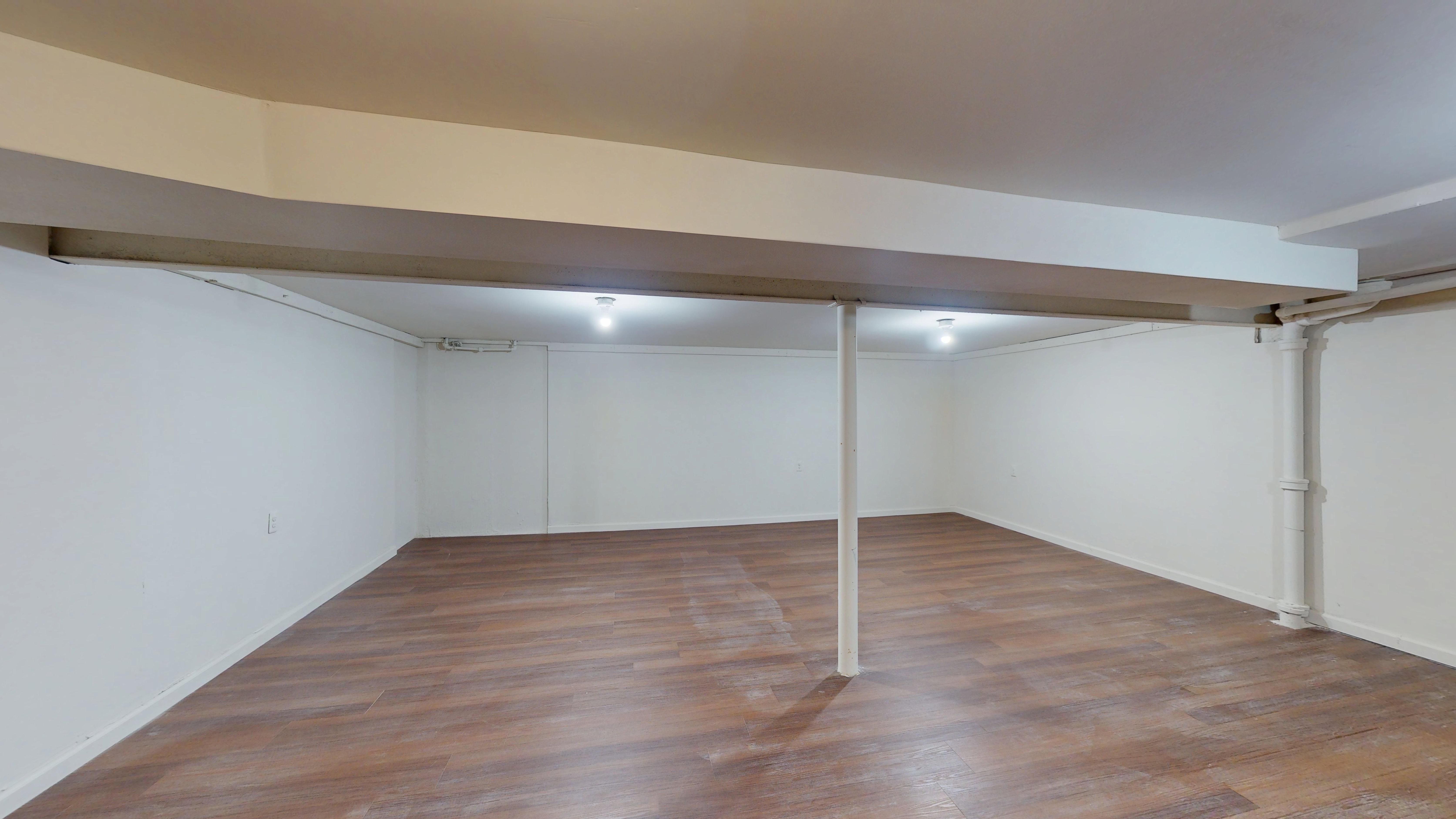 Warren City, Michigan 48089, United States, 3 Bedrooms Bedrooms, ,2 BathroomsBathrooms,Residential,Pending,133267