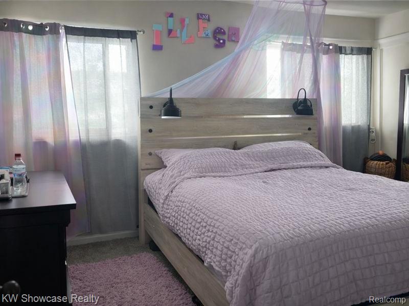 24845 Ridgecroft Avenue