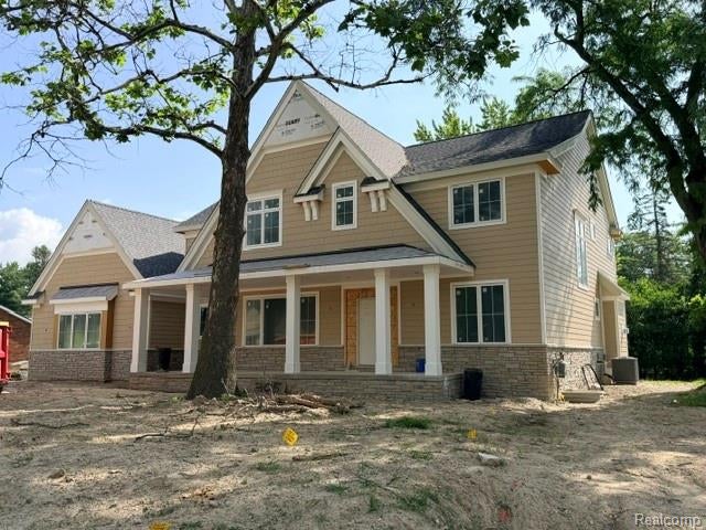 305 Roanoke Drive