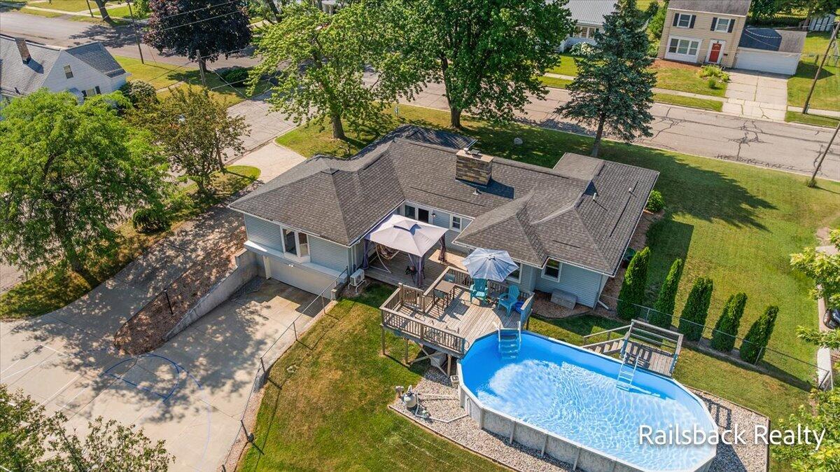 85 Orchard Drive NW