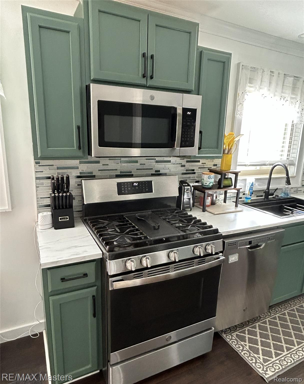 25066 Maywood Street