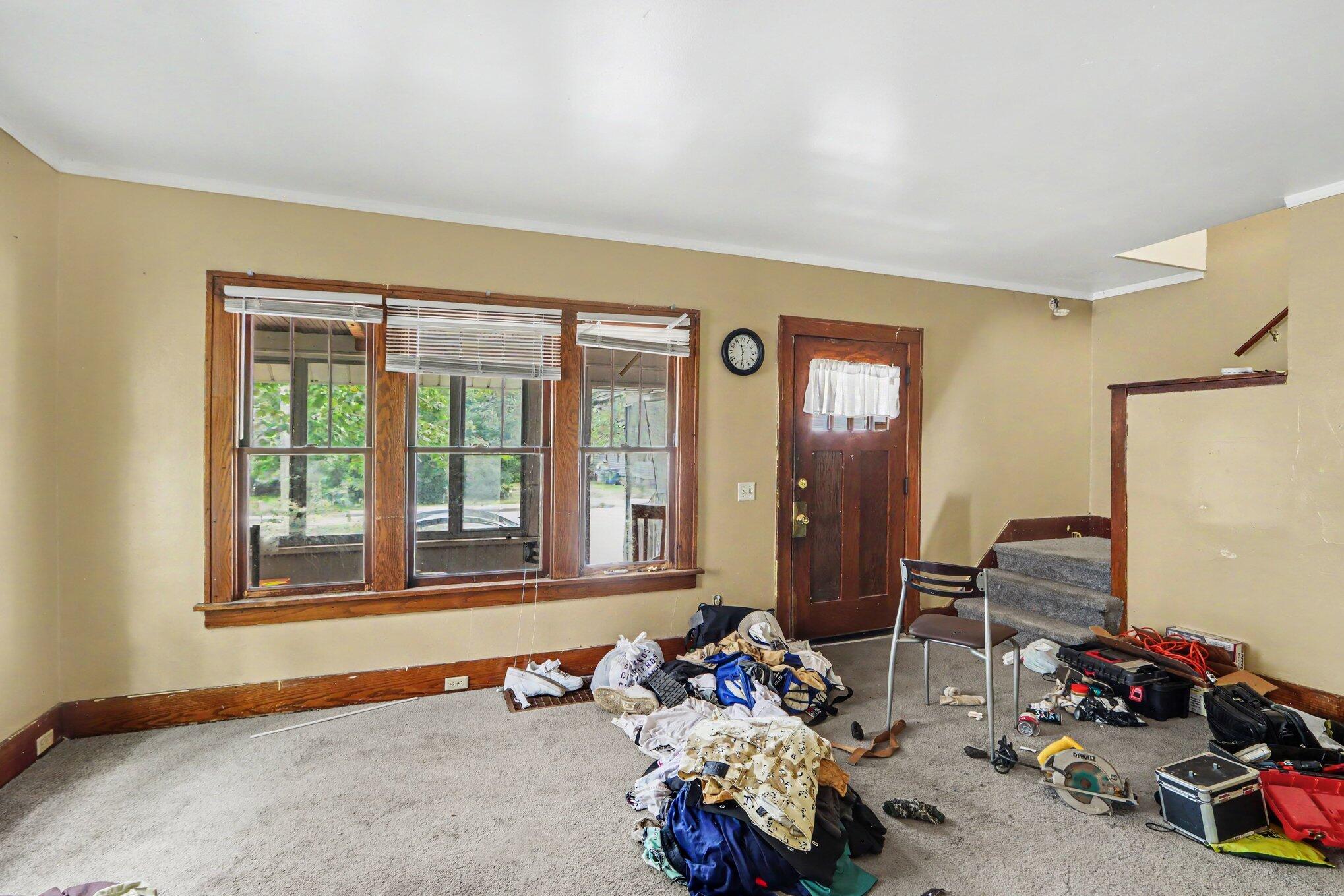 1701 Lay Boulevard