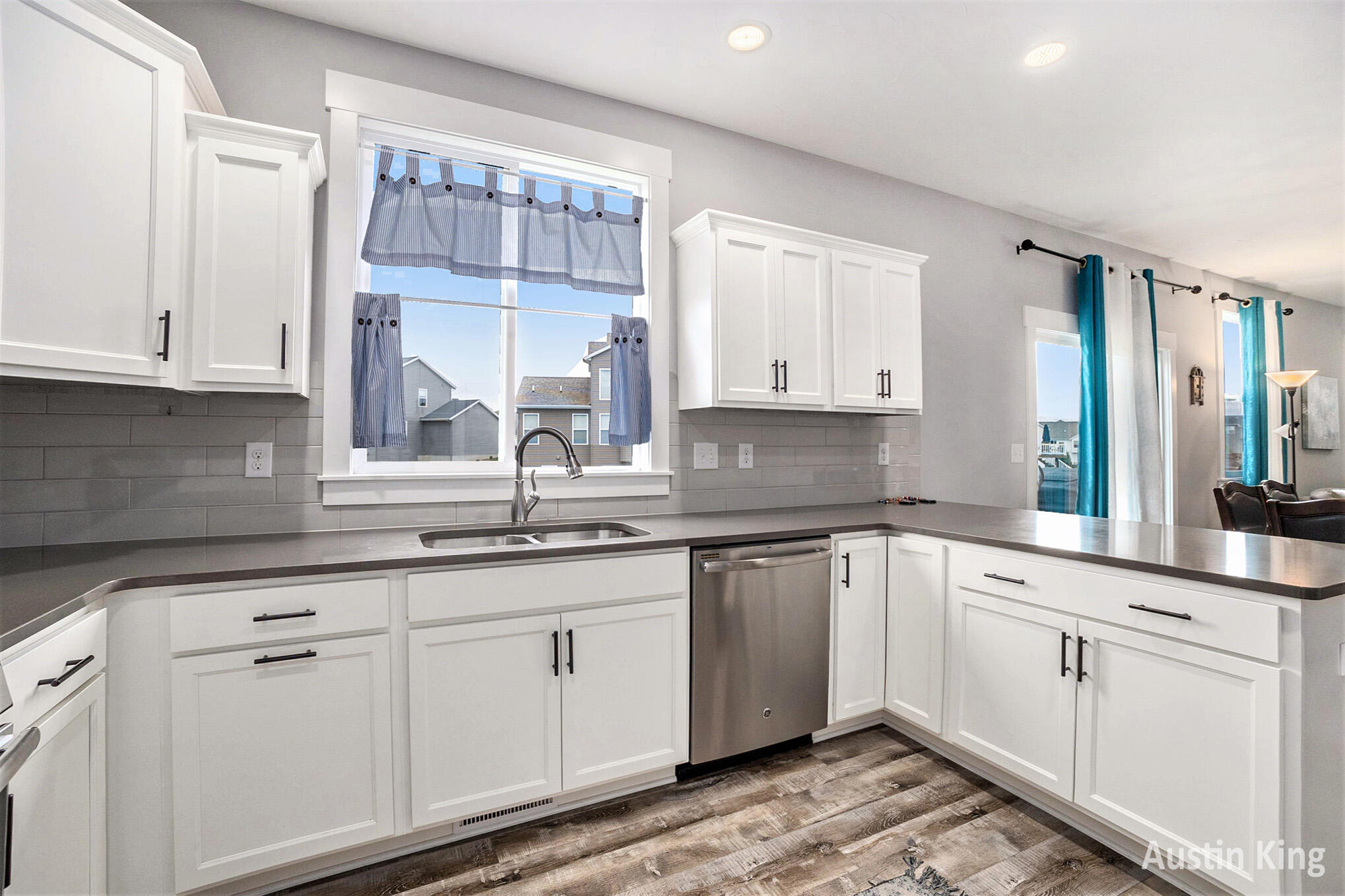 Georgetown Charter Township Ottawa, Michigan 49426, United States, 4 Bedrooms Bedrooms, ,3 BathroomsBathrooms,Residential,Active,124908