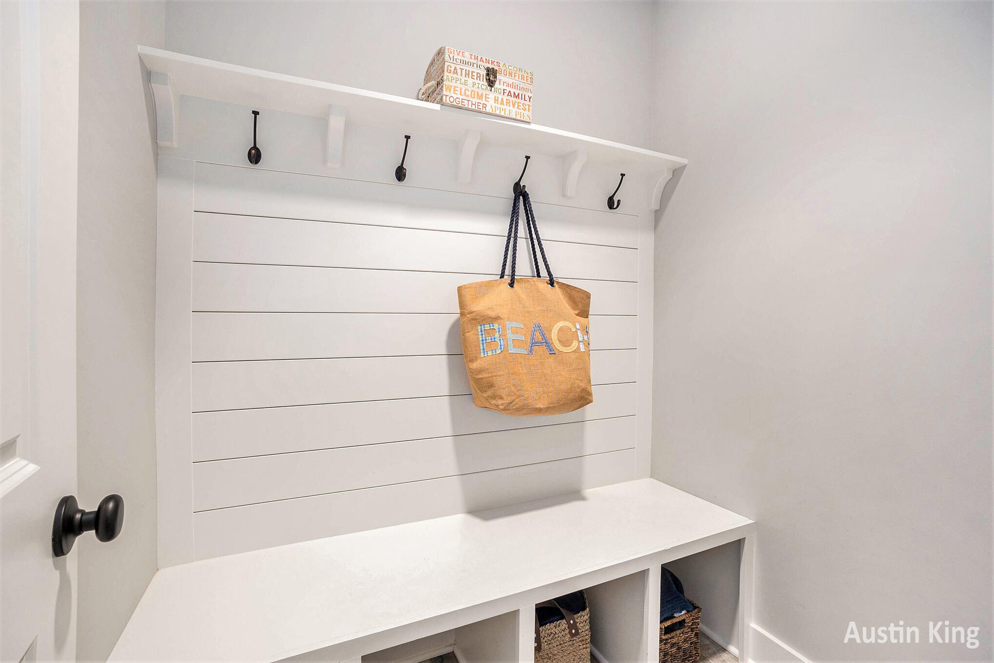 Georgetown Charter Township Ottawa, Michigan 49426, United States, 4 Bedrooms Bedrooms, ,3 BathroomsBathrooms,Residential,Active,124908