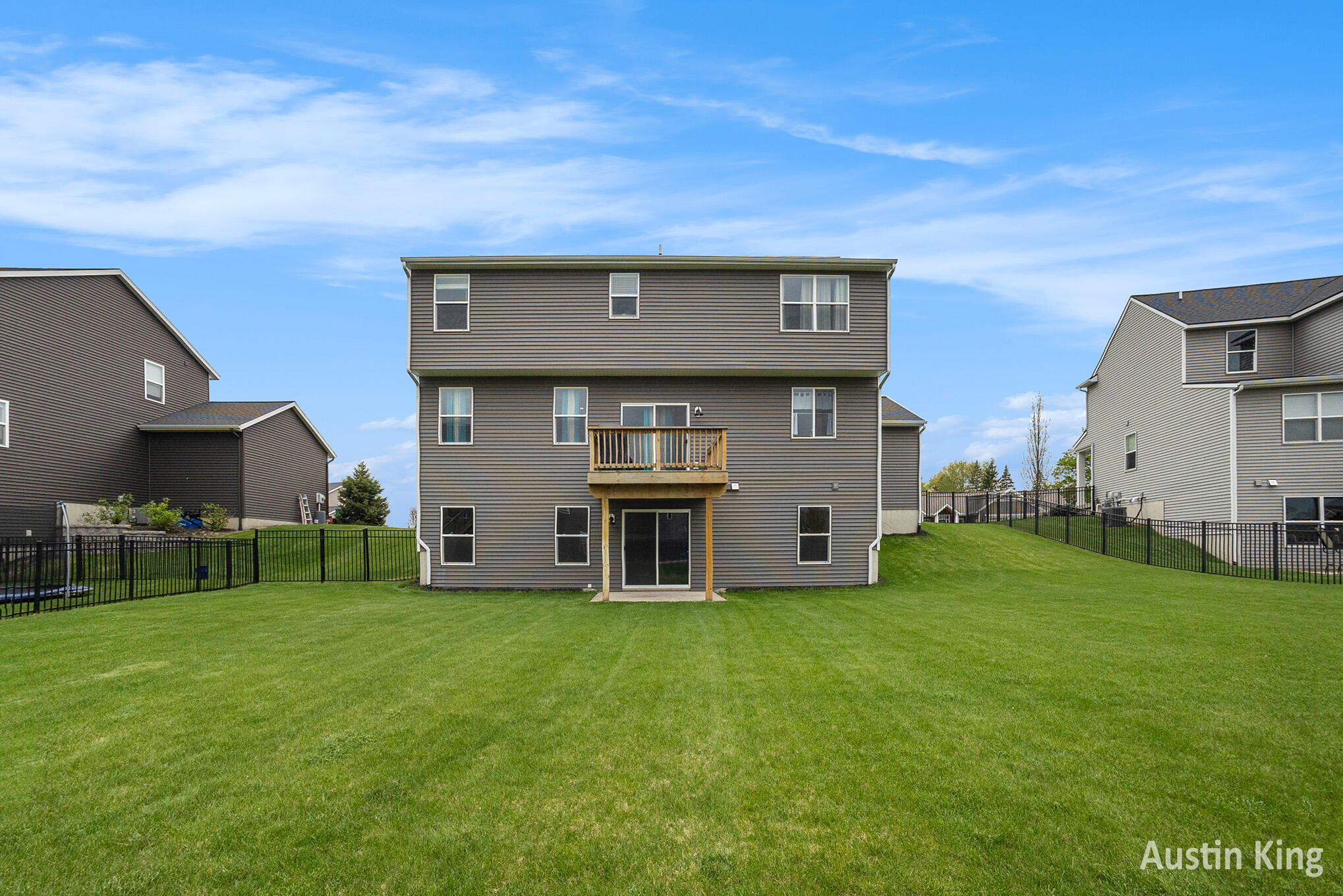 Georgetown Charter Township Ottawa, Michigan 49426, United States, 4 Bedrooms Bedrooms, ,3 BathroomsBathrooms,Residential,Active,124908