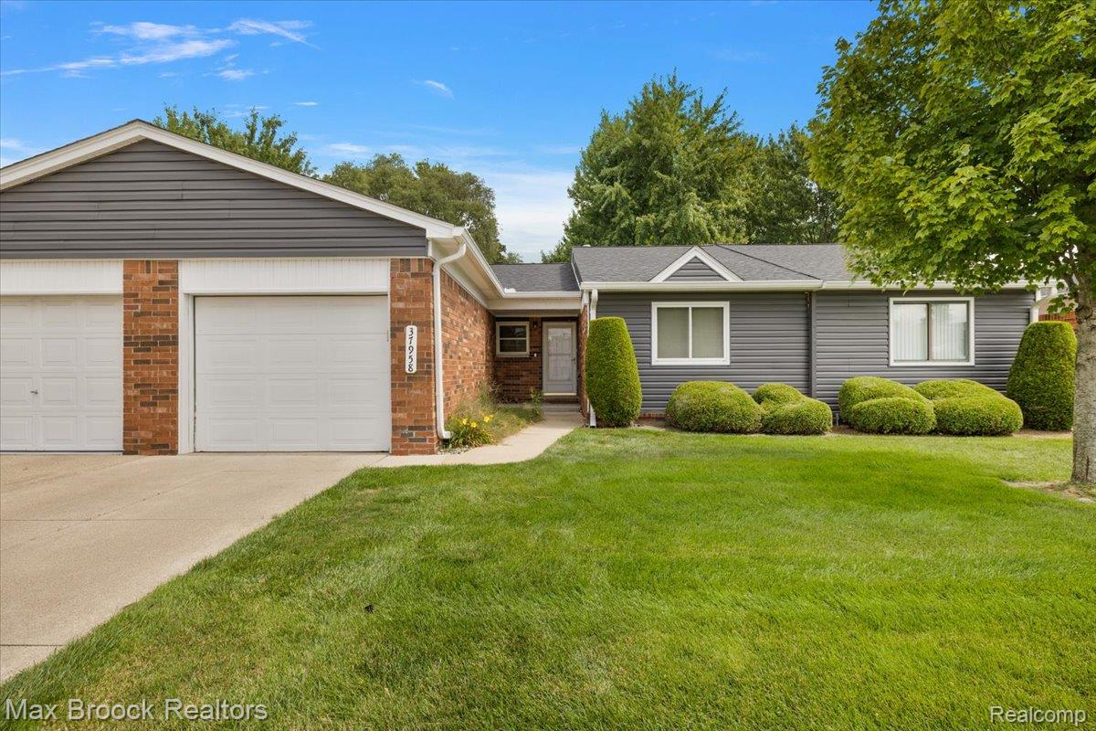 37958 Dor Sal Drive