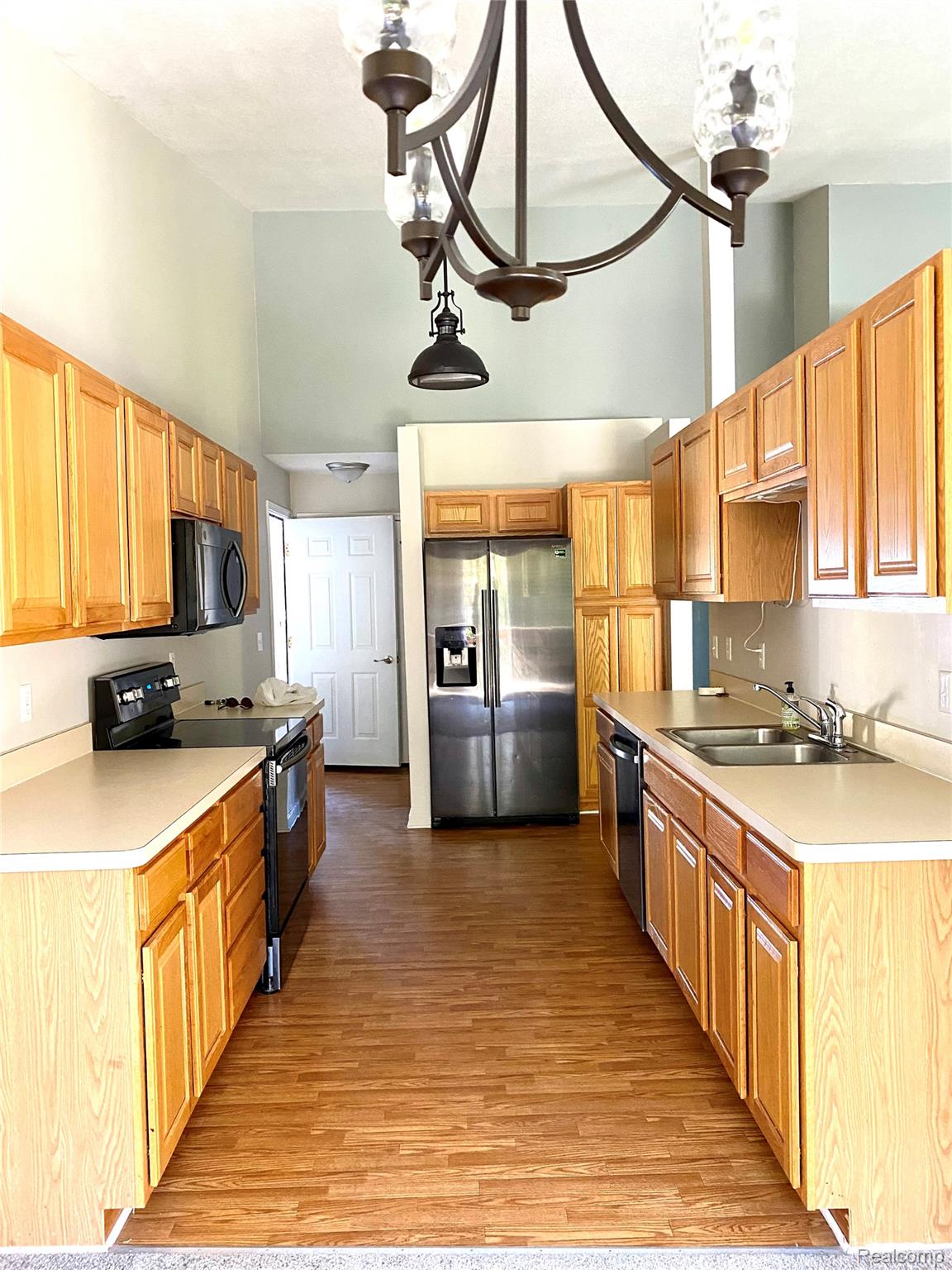 1099 Old Leake Court