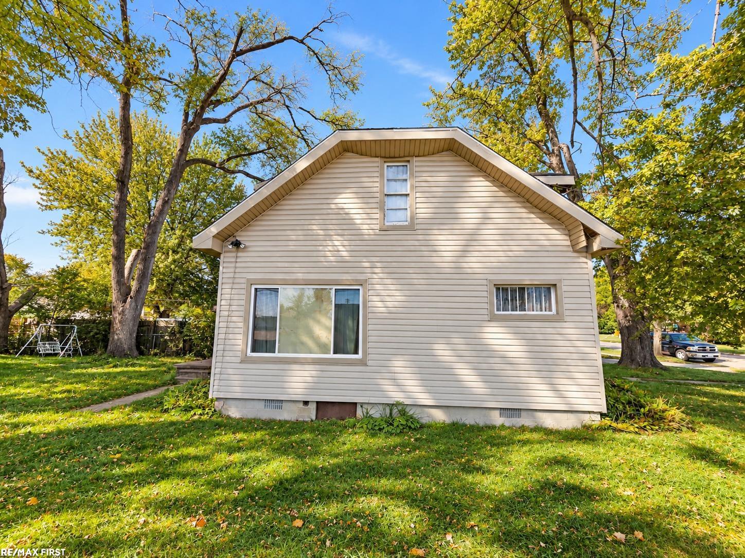 7594 Stephens Road