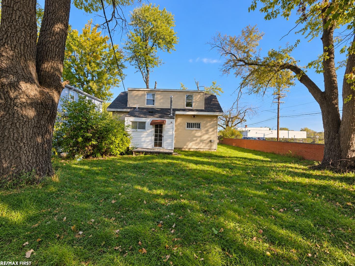 7594 Stephens Road