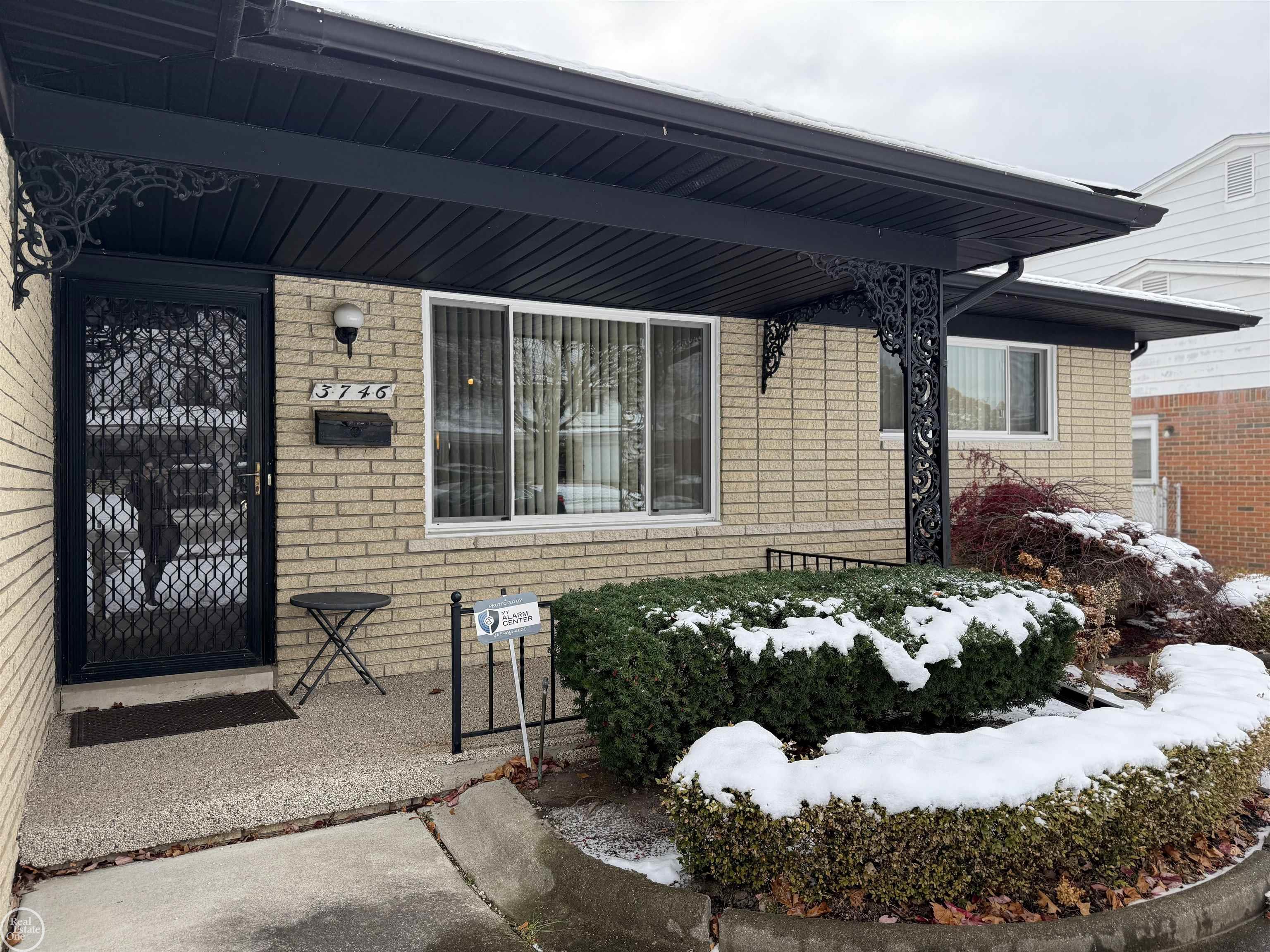 3746 LANCASTER Drive