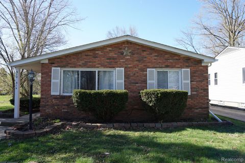 314 FAIRGROVE Street Romeo Village MI 48065