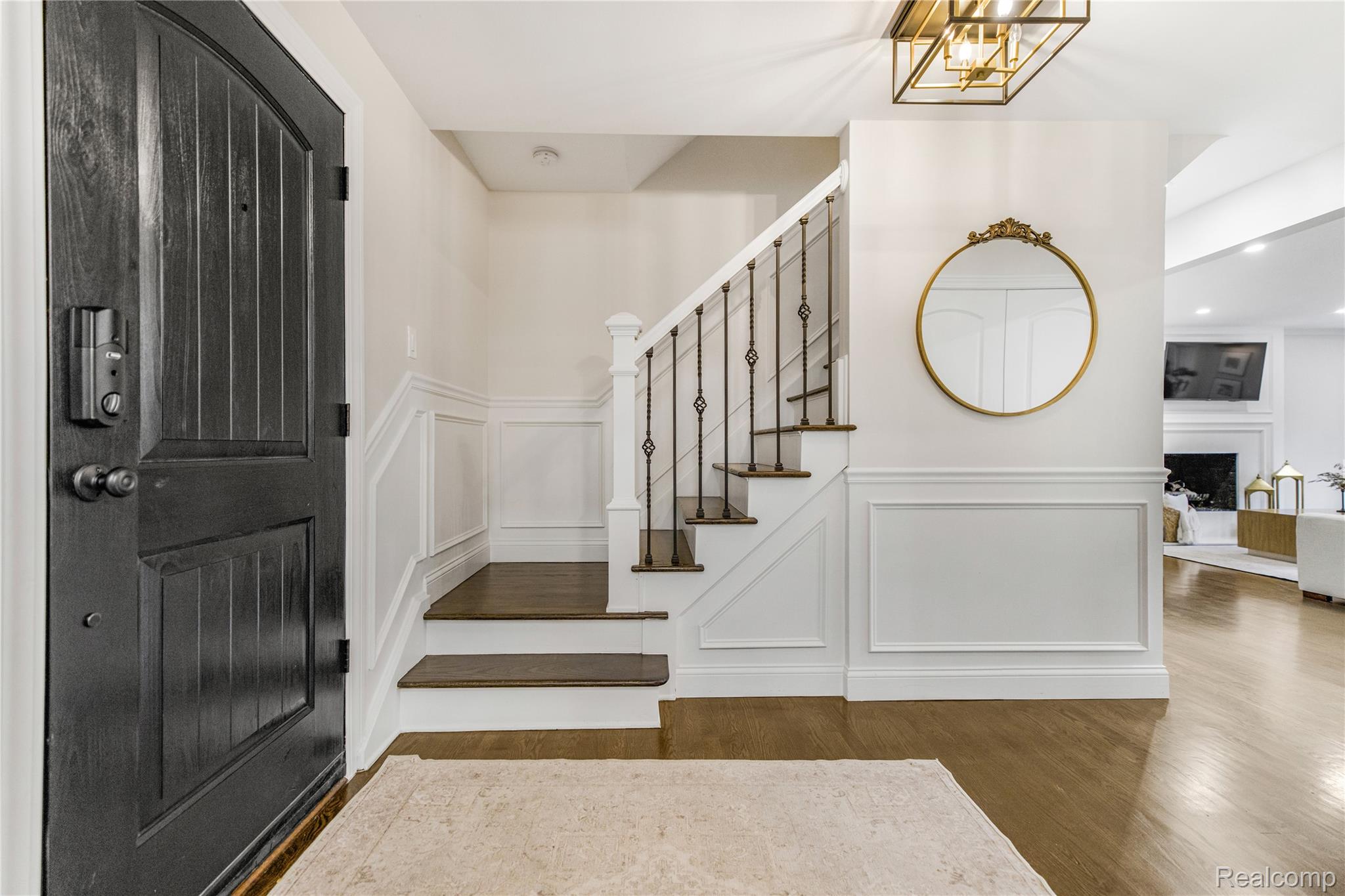 7005 Cathedral Drive