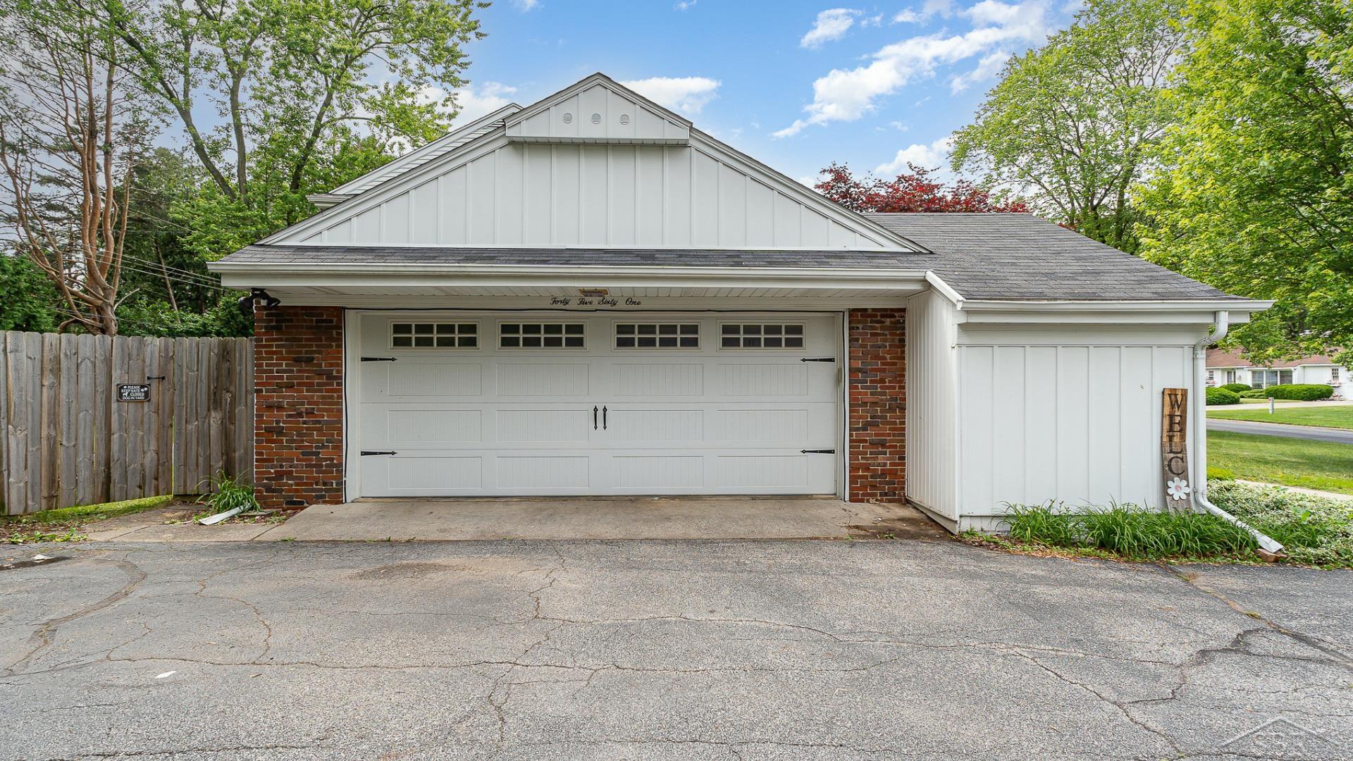 4561 Ashland Drive
