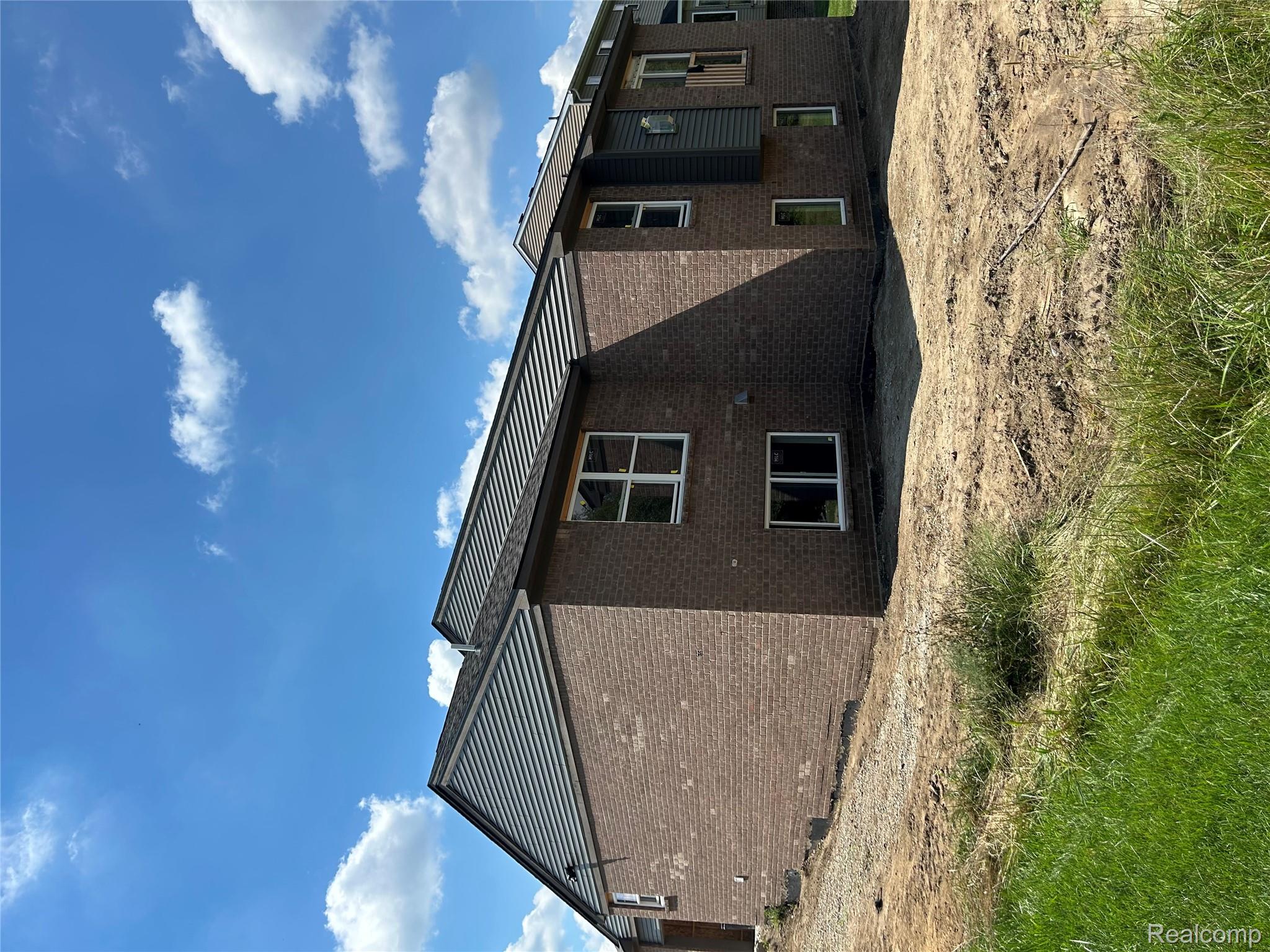 42984 Lexington Court