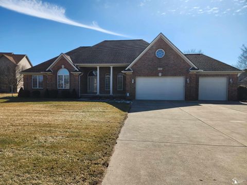 720 Saint Anne Lane Monroe City MI 48162