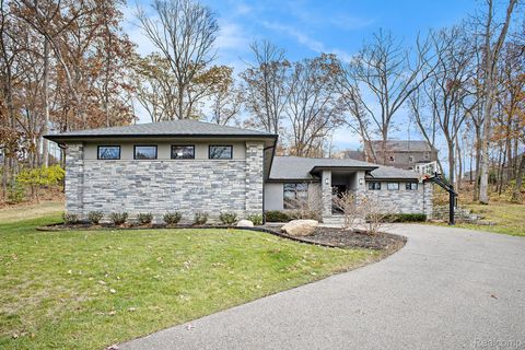 5888 Wyndam Lane Brighton City MI 48116