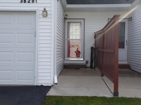 38291 Warner Farms Drive 10 Westland City MI 48185