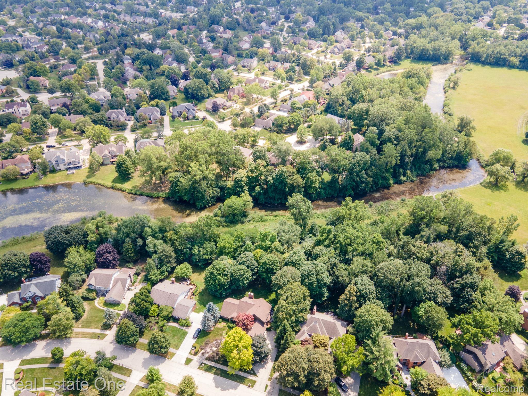 4794 RIVERS EDGE Drive
